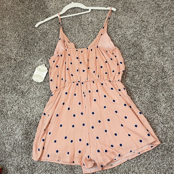 Super cute Altars State romper! - Picture 3 of 4